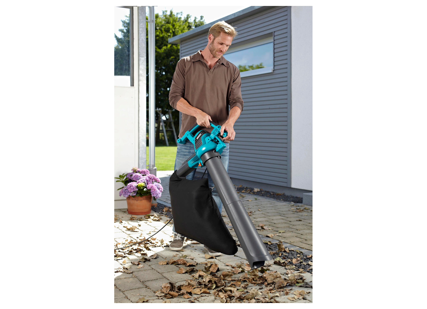 Gardena Ergojet Zuiger Blazer 3000w 45l - tuin composteren opruimen bladblazers - ergojet 3000 zuiger blazer 3000w 45l